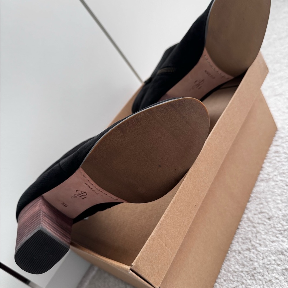 Cole Haan Cassidy Bootie Black Nubuck Size 8 B — Grand.OS (Nike Air) Cushioning - Picture 6 of 8